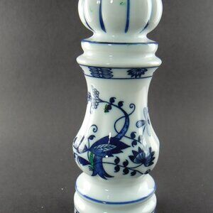Vienna Woods Fine China Porcelain White & Blue Saltshaker 7" Tall